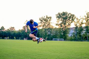 U19国足1-0力克哥伦比亚，刘佳乐39秒闪电破门（配图示意）